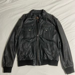 Like new Danier leather bomber jacket. Mens XL.